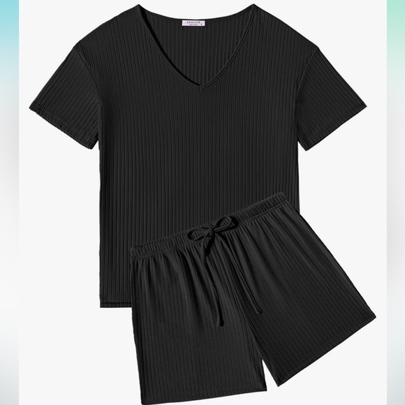 Women’s Two Piece Lounge Set / Shorts Pajama Set / Ribbed Knit Outfit - Picture 1 of 3